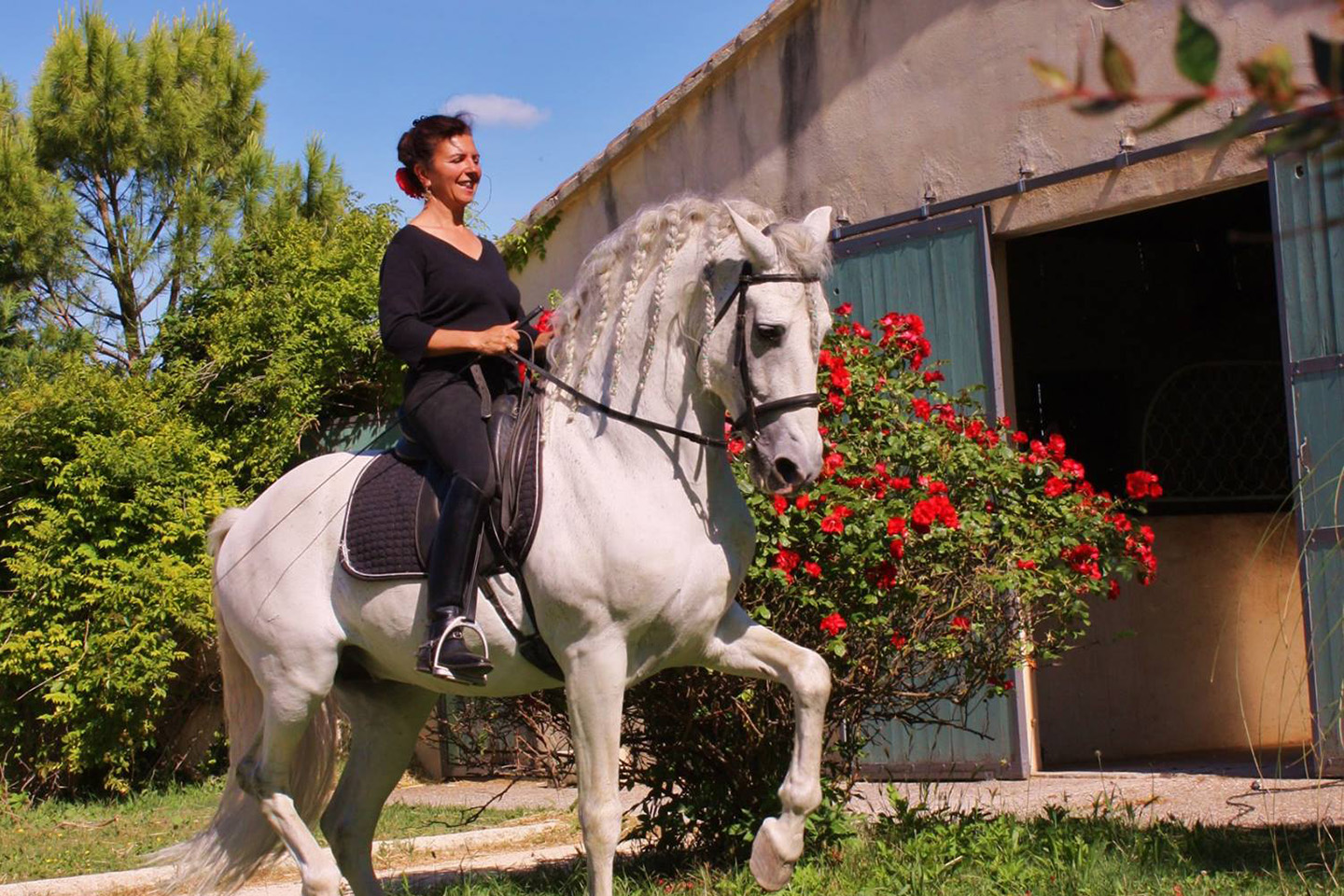 Magali Delgado auf Pferd
